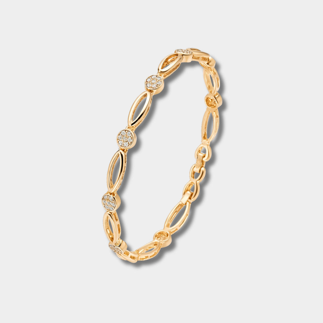 Sparkling Gold Bracelet with Pave Stations in gold