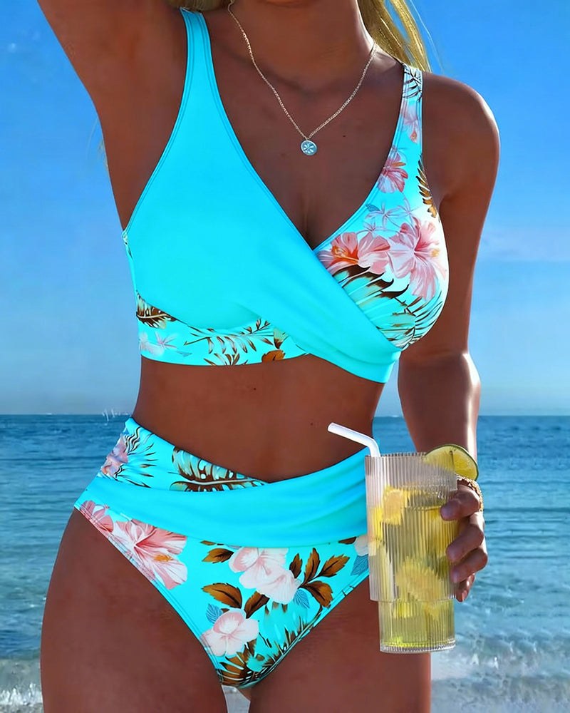 Floral Bikini with High Waist Bottoms — Livia