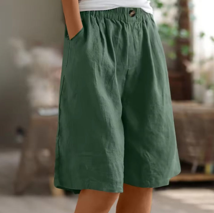 Linen Shorts with Elastic Waist and Pockets in green