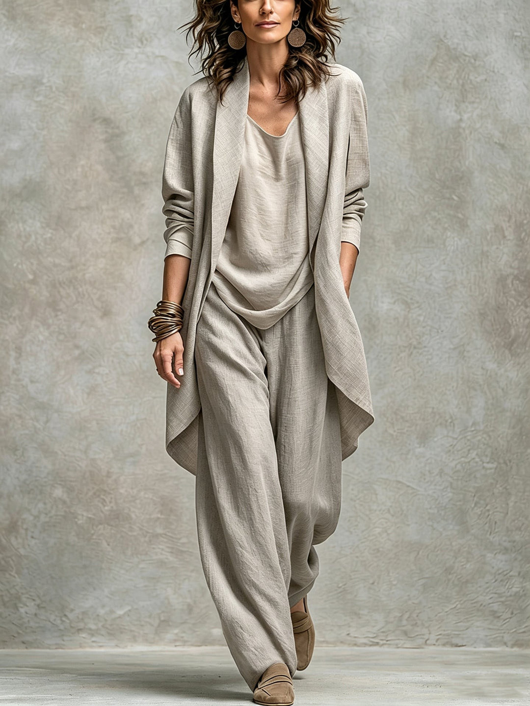 Three Piece Set with Jacket Top and Trousers in grey